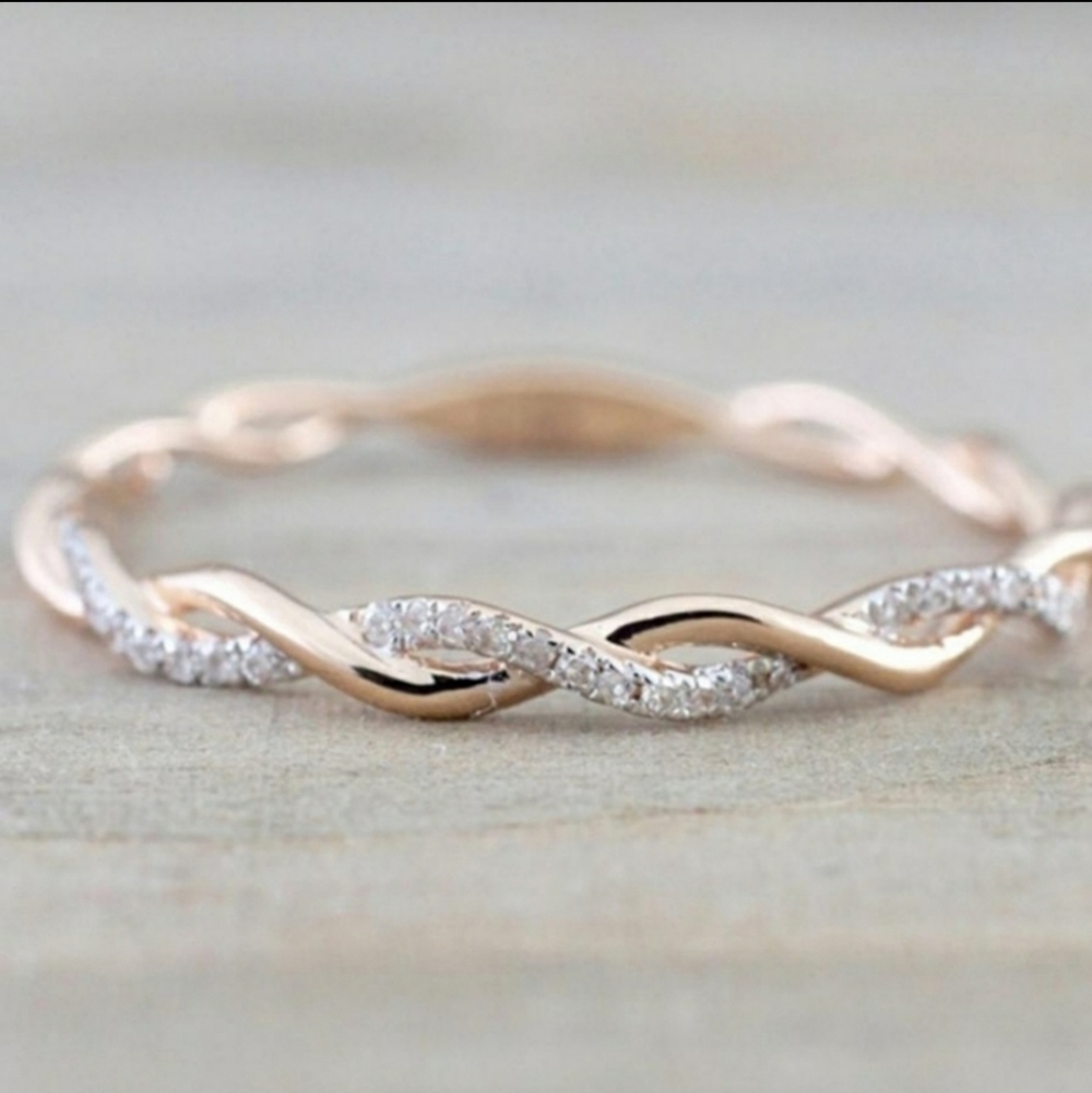 Delicate Rose Gold Twisted Ring Size 7
